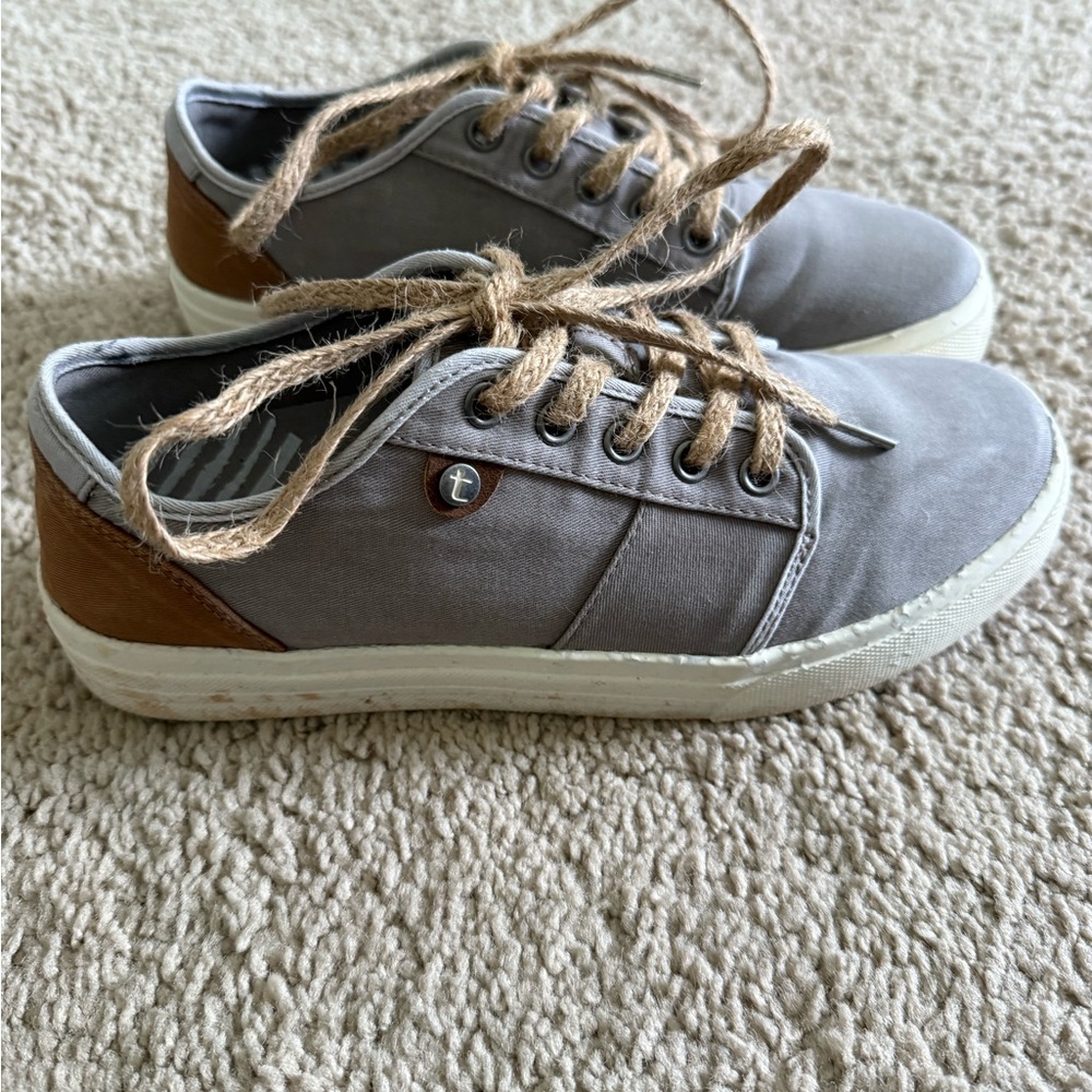 Taos Footwear Gray and Brown Women's Sneakers